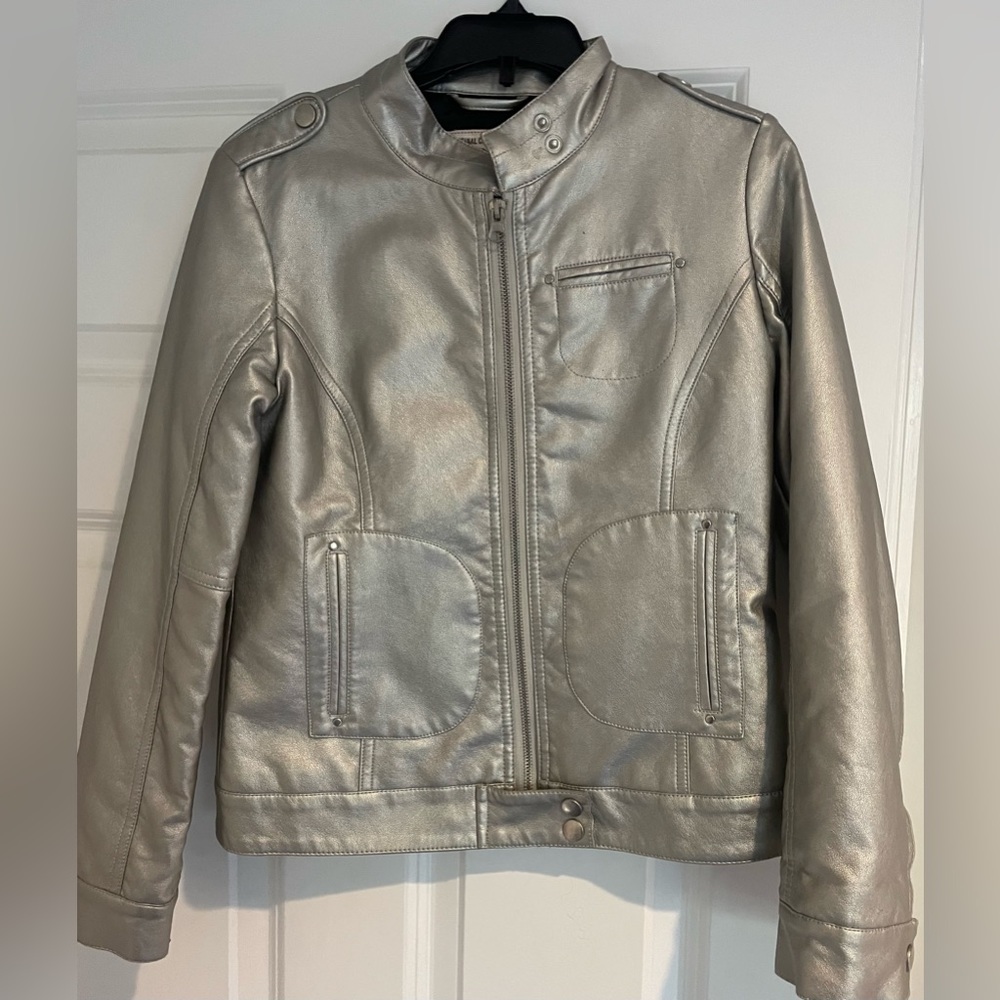 Route 66 silver jacket size 10/12 kids EUC!!